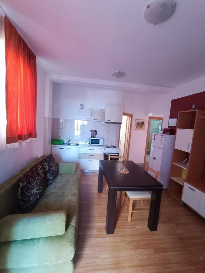 Apartmani Centar Стариград-Паклениця Екстер'єр фото